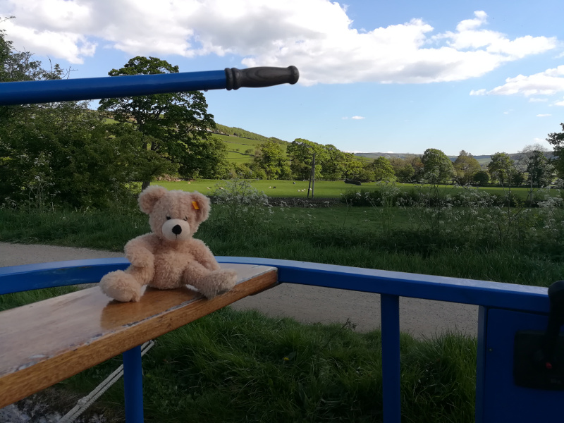 Leeds and Liverpool Canal : May 2019